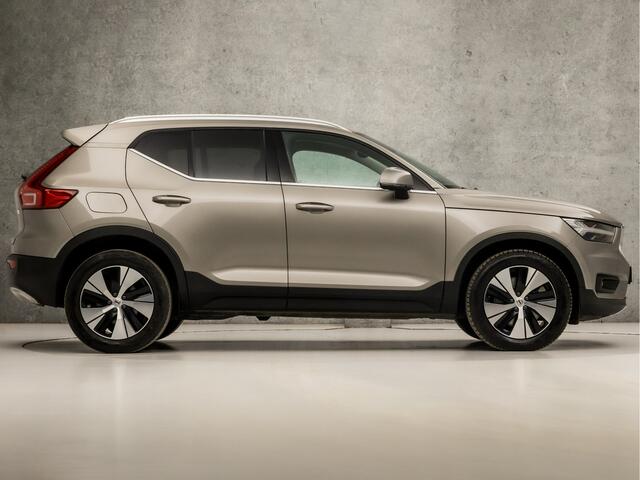 Volvo XC40 1.5 T5 Recharge Inscription 262Pk Automaat (PANORAMADAK, DEALER ONDERHOUDEN, KEYLESS ENTRY, APPLE CARPLAY, STUUR/STOEL VERWARMING, STANDKACHEL, SPORTSTOELEN, NIEUWSTAAT)