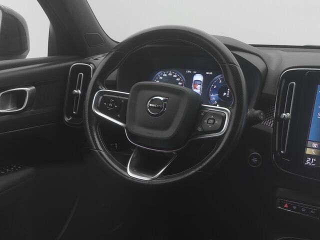 Volvo XC40 1.5 T2 R-Design | CAMERA | KEYLESS | STOEL- EN STUURVERW. | TREKHAAK