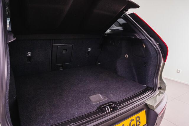 Volvo XC40 P8 AWD R-Design