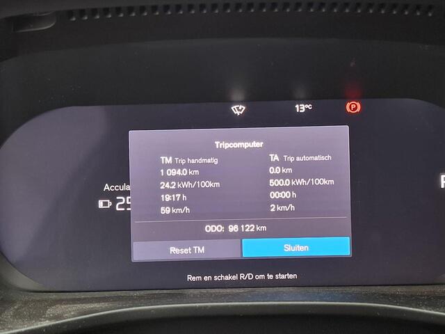 Volvo XC40 Recharge P8 AWD R-Design TREKH. | VOL LEER | 360° CAM | TWO-TONE | SOH 92%