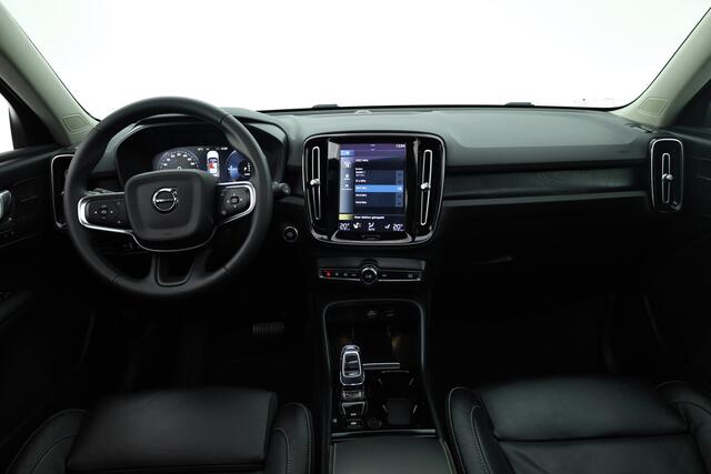 Volvo XC40 1.5 T4 Plug-in hybrid Ultimate Dark | Pano | Dig. Cockpit | Nav+CarPlay | Stuur+Stoelverw. | Harman/Kardon | Leder | 360*+PDC | Elek. Trekhaak | Led V
