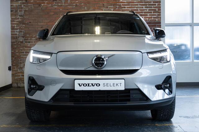 Volvo XC40 Single Motor Extended Range Ultimate 82 kWh | Panoramadak | Stoelverwarming | 360° Parkeercamera | Parkeersensoren voor + achter | Google infotainment | Stuurwielverwarming | 20'' Lichtmetalen velgen |