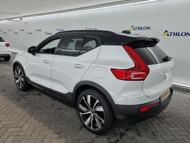 Volvo XC40 RECHARGE P8 AWD R-DESIGN/LEER/PANO/THAAK/WARMTEPOMP