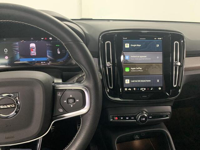 Volvo XC40 Recharge P8 AWD R-Design | SOH 92 %| PANORAMADAK | ELEKTRISCH WEGKLAPBARE TREKHAAK | NAVIGATIE
