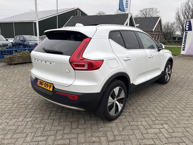 Volvo XC40 1.5 T5 Recharge Inscription | Panoramadak | Trekhaak | Adaptive cruise control | Harman Kardon audio | Stoelverwarming |