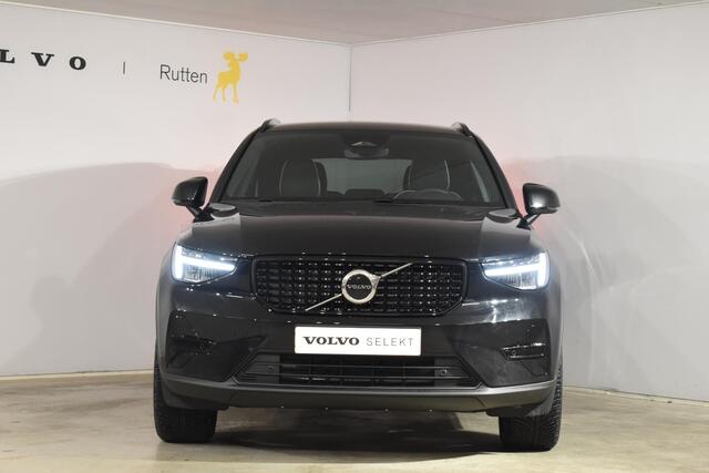 Volvo XC40 B4 211PK Automaat Plus Dark / Extra getint glas / Microtech/Nubuck / Camera achter