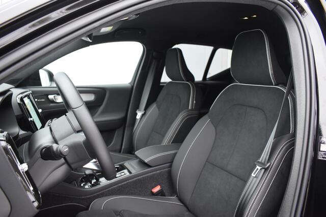 Volvo XC40 B4 211PK Automaat Plus Dark / Extra getint glas / Microtech/Nubuck / Camera achter