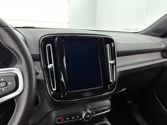 Volvo XC40 Recharge P8 AWD R-Design | Trekhaak | 20" Velgen |