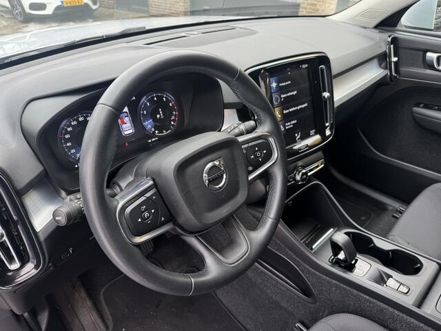 Volvo XC40 1.5 T2 Momentum Business Automaat Navi Camera Carplay