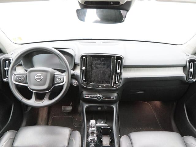Volvo XC40 1.5 T5 Recharge Inscription 263 Pk | Harman/Kardon | Trekhaak Elektrisch | Stoel- & Stuurverwarming | Virtual Cockpit | Camera | LED | 19 Inch