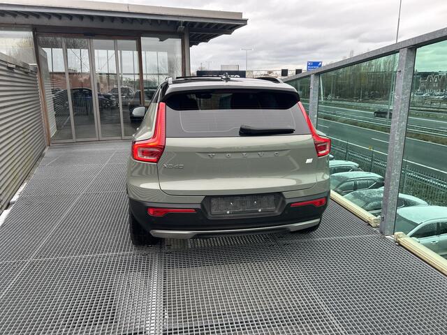 Volvo XC40 Recharge P8 AWD R-Design Panoramadak, Harman-Kardon premium audio, 360gr. Camera, Electr. stoelen, Semi electr. trekhaak, 20 inch lm-velgen, 1e eigenaar.