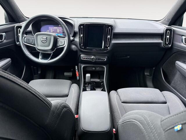 Volvo XC40 Single Motor Extended Range Plus 82 kWh | Apple Carplay & Android Auto | Keyless Entree | Stuur/Stoel verwarming |