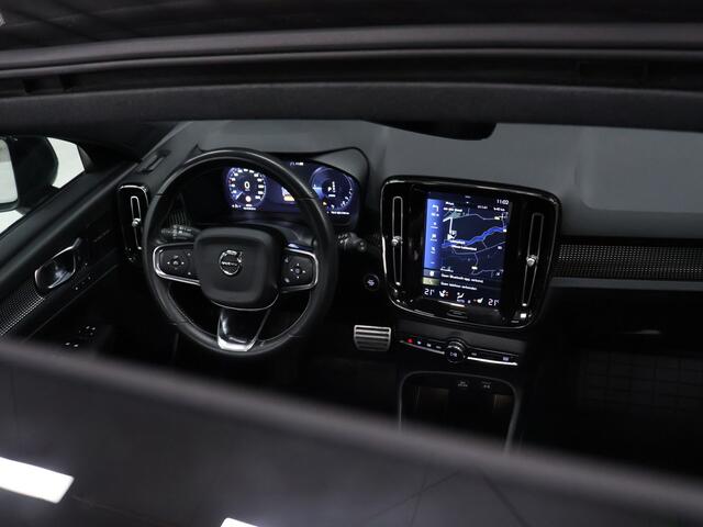 Volvo XC40 1.5 T5 Recharge R-Design [CAMERA, MEMORY SEATS, HARMAN KARDON, SCHUIFDAK, APPLE CARPLAY, ANDROID AUTO, STUURVERWARMING, NIEUWSTAAT]