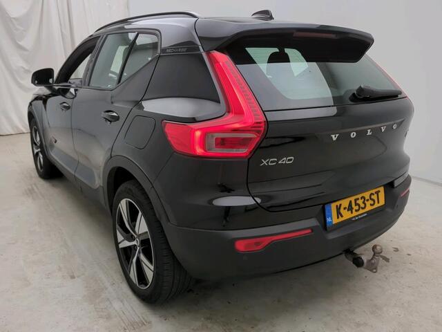 Volvo XC40 Recharge P8 AWD R-Design 1e Eigenaar | Volledig Onderh | BTW | NL-Auto | Trekhaak | Elek Stoel+memory | Elek Klep | Camera | Leder | 1 Kabel | Winterpack | Ad Cruise | Climate | Navi |