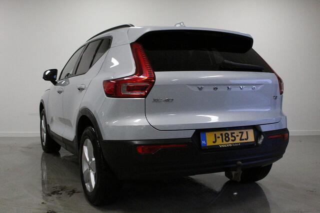 Volvo XC40 1.5 T2 Momentum Core | WEGKL-TRHAAK | CLIMA | PDC-A | DAB | 17'LMV | CARPLAY | E-KLEP | LED |