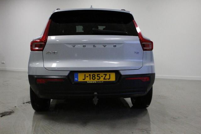 Volvo XC40 1.5 T2 Momentum Core | WEGKL-TRHAAK | CLIMA | PDC-A | DAB | 17'LMV | CARPLAY | E-KLEP | LED |