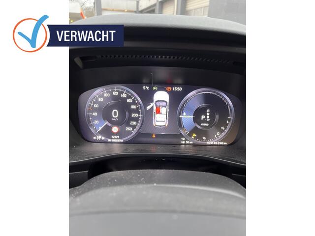 Volvo XC40 Core Recharge Plug-In Hybrid 2WD