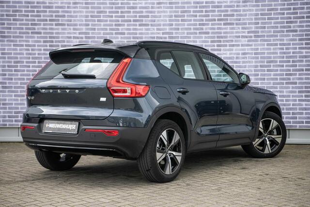 Volvo XC40 1.5 T5 Recharge R-Design | Adaptieve Cruise Control | Panoramadak | 360° parkeercamera | Trekhaak | Stoel-/Stuurverwarming | Lederen Bekleding |