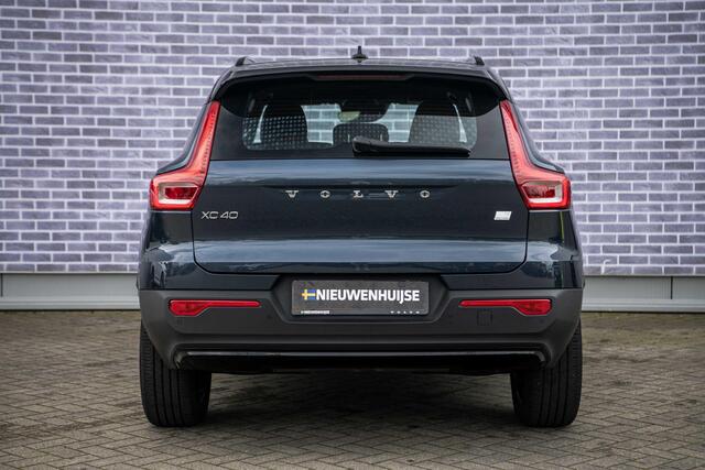 Volvo XC40 1.5 T5 Recharge R-Design | Adaptieve Cruise Control | Panoramadak | 360° parkeercamera | Trekhaak | Stoel-/Stuurverwarming | Lederen Bekleding |
