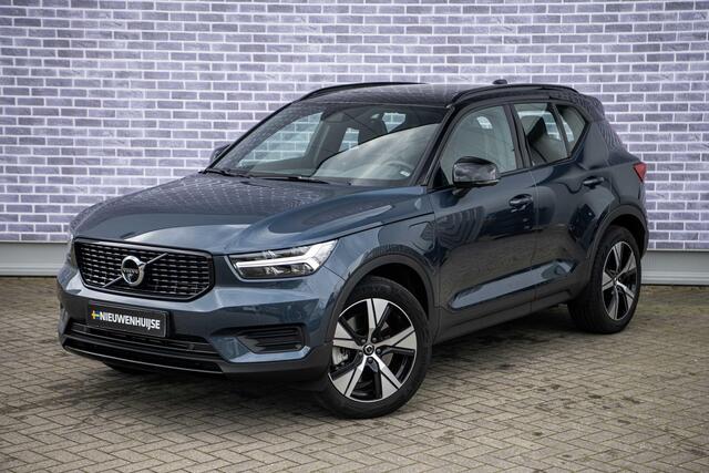 Volvo XC40 1.5 T5 Recharge R-Design | Adaptieve Cruise Control | Panoramadak | 360° parkeercamera | Trekhaak | Stoel-/Stuurverwarming | Lederen Bekleding |