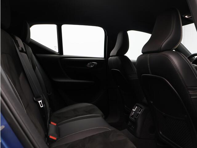 Volvo XC40 T5 Recharge R-Design / Trekhaak / Adapt. cruise / Keyless / Stoel+stuur+achterbankverwarming