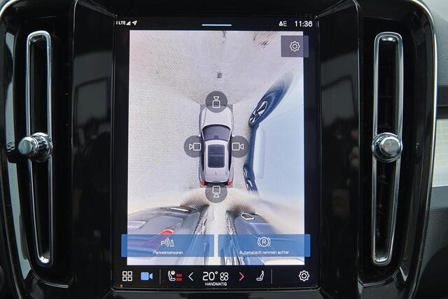 Volvo XC40 B3 Plus Black Edition - Panorama/schuifdak - IntelliSafe Assist & Surround - 360º Camera - Harman/Kardon audio - Verwarmde voorstoelen & stuur - Parkeersensoren voor & achter - Elektr. bedienb. voorstoelen met geheugen links - Draadloze tel. lader - Extra