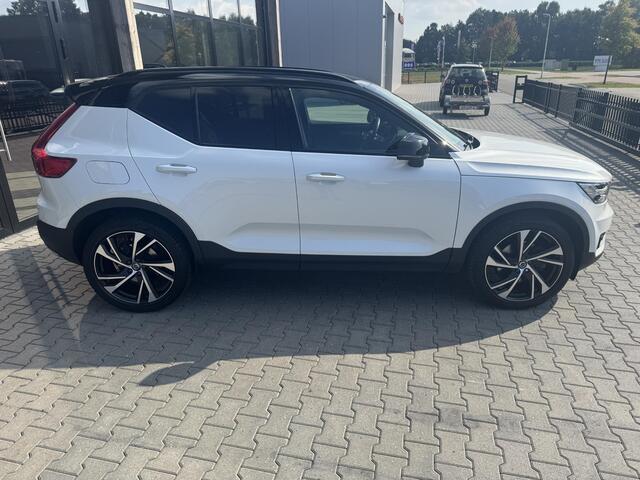 Volvo XC40 2.0 T4 AWD R-Design LED|ACC|cam|h&K sound