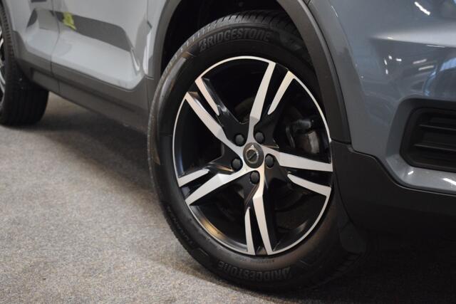 Volvo XC40 T3 163pk AUT8 R-Design Pano/ Harman Kardon/ Camera/ Stoelverw./ PDC v+a/ Donker glas