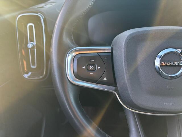 Volvo XC40 T4 Recharge Inscription Expression | Automaat