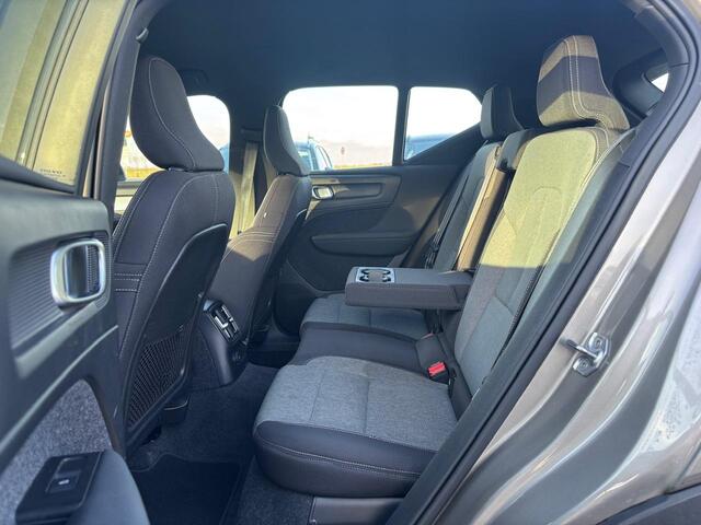 Volvo XC40 T4 Recharge Inscription Expression | Automaat