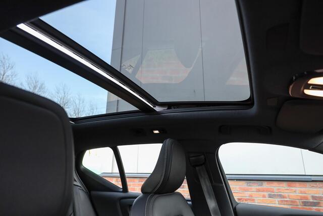Volvo XC40 Recharge P8 408 PK AWD R-Design ? Warmtepomp ? Pano ? Leder