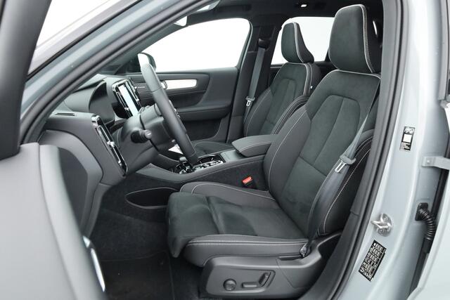 Volvo XC40 B3 Plus Black Edition | Pano | Keyless | H&K | 360Cam| Stoel- Stuurverw. | CarPlay | Pilot Assist | Google | ACC