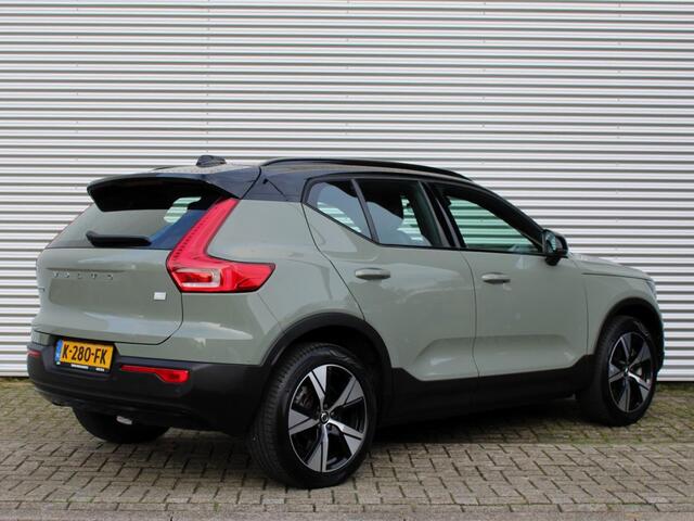Volvo XC40 Recharge P8 AWD R-Design Automaat / Microtech Nubuck interieur / Sage Green metallic / Google Maps Navi