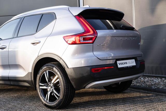 Volvo XC40 B3 Automaat Essential Edition | Verwarmbare voorstoelen | Verwarmbaar stuurwiel | Premium audio by Harman Kardon | 18 inch Lichtmetalen velgen | Alarmklasse 3