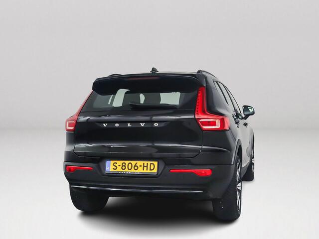 Volvo XC40 Recharge Core 70 kWh | Parkeercamera | Stoel- en Stuurverwarming | Trekhaak