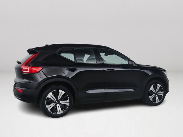 Volvo XC40 Recharge Core 70 kWh | Parkeercamera | Stoel- en Stuurverwarming | Trekhaak