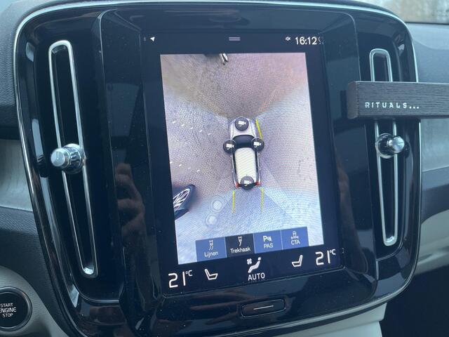 Volvo XC40 2.0 T4 Inscription | Trekhaak | Panorama dak | 360° camera | Harman & Kardon | Elektrisch verstelbare voorstelen | Adaptieve cruise control |