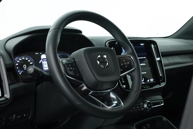 Volvo XC40 1.5 T5 Plug-in hybrid Plus Dark | Adapt. Cruise | Harman Kardon | Stoel- Stuurverw. | 360*+PDC | Keyless | Nav+CarPlay | Elek. Klep V