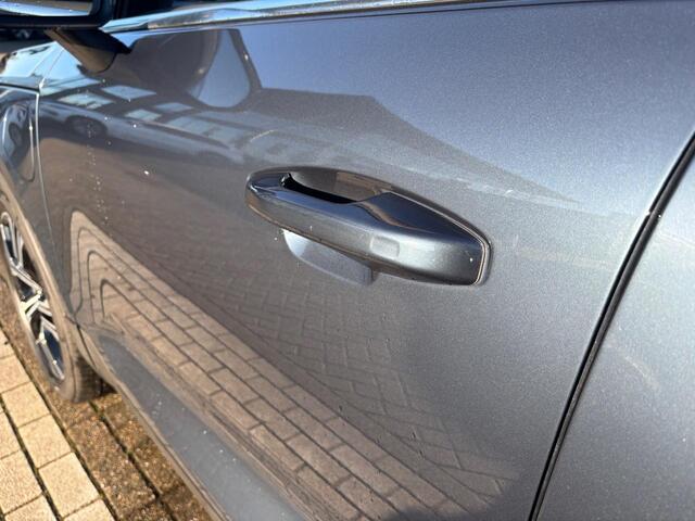 Volvo XC40 T4 Recharge Inscription | Parkeercamera | ACC | Trekhaak |