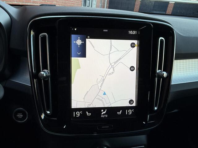 Volvo XC40 1.5 T3 Momentum Aut. |BLIS|Adapt.Cruise|Trekhaak|