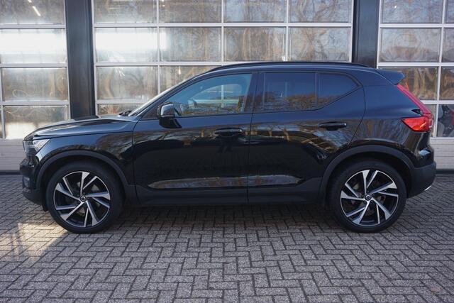 Volvo XC40 2.0 T4 AWD R-Design panodak/20 Inch!