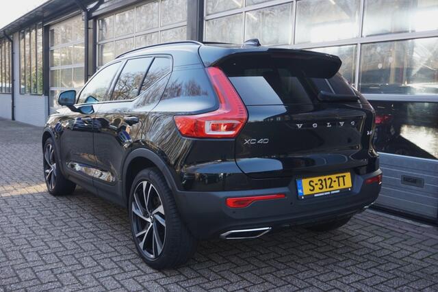 Volvo XC40 2.0 T4 AWD R-Design panodak/20 Inch!