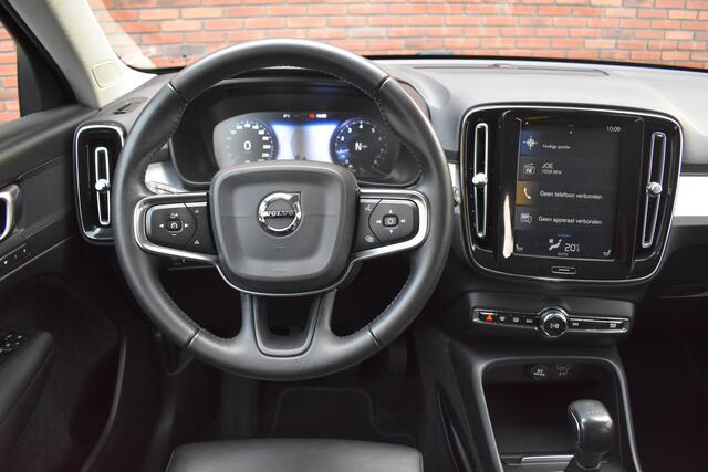 Volvo XC40 T3 163PK Momentum Pro | Leder |
