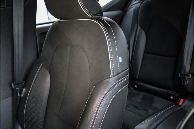 Volvo XC40 1.5 T3 R-Design **Lane assist/Resign lederen stoelen/Zwarte hemel/DAB**