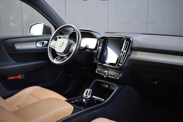 Volvo XC40 2.0 T4 190pk Automaat Inscription LED | Bruin Leder | Harman/Kardon | Full Map Navi | Camera | Dealer Onderhouden!!