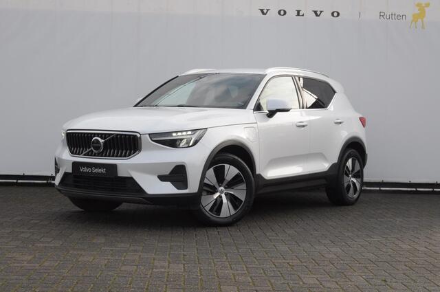 Volvo XC40 T4 211PK Automaat Plug-in hybrid Core Bright / Apple carplay / Parkeersensoren met camera / Stoelverwarming / Elektrische achterklep / Keyless entry / Parkeersensoren met camera