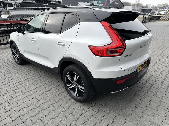 Volvo XC40 1.5 T3 R-Design Pano|Cam|Apple carplay