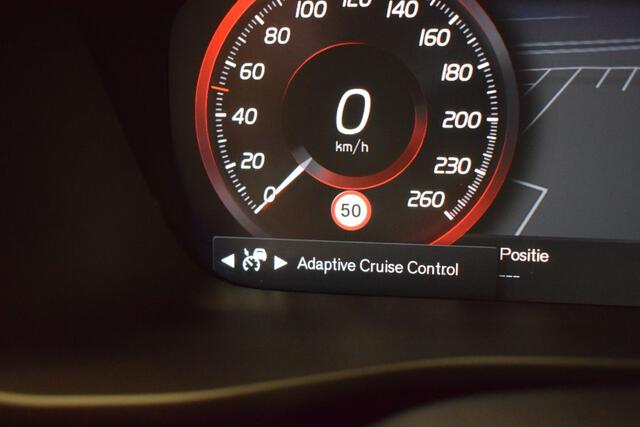 Volvo XC40 2.0 B3 163pk AUT7 Inscription Pano dak/ 360 Camera/ Stoel, Ruit & Stuurverw./ Harman Kardon