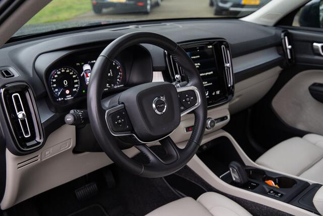 Volvo XC40 1.5 T2 R-Design , Panoramadak, Adap. cruise, Stoel/stuurverwarming,