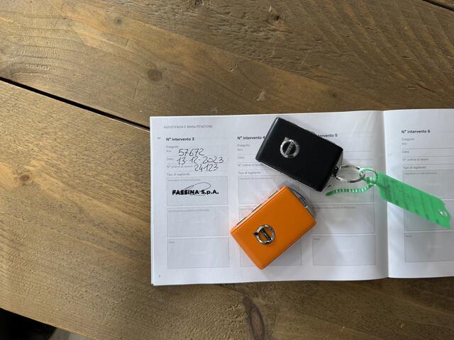 Volvo XC40 1.5 T5 Recharge Business Pro Parkeersensoren achter Carplay